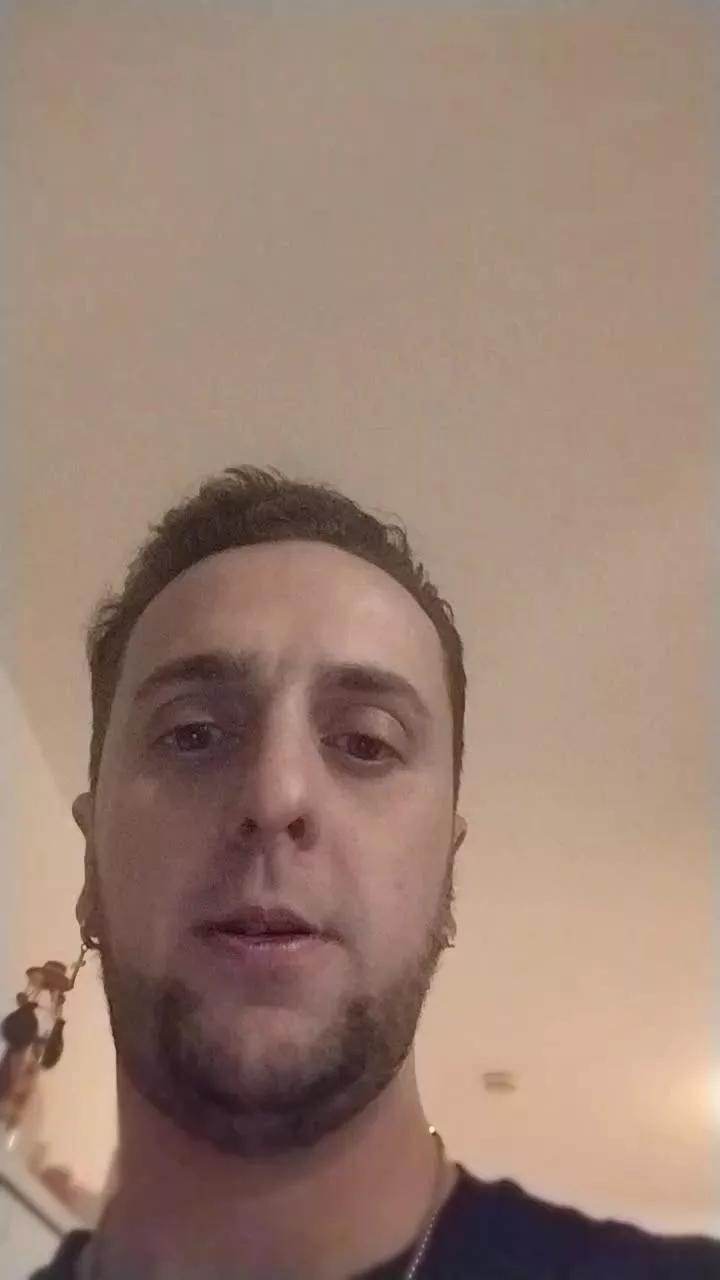 Bambite38 on Cam4 