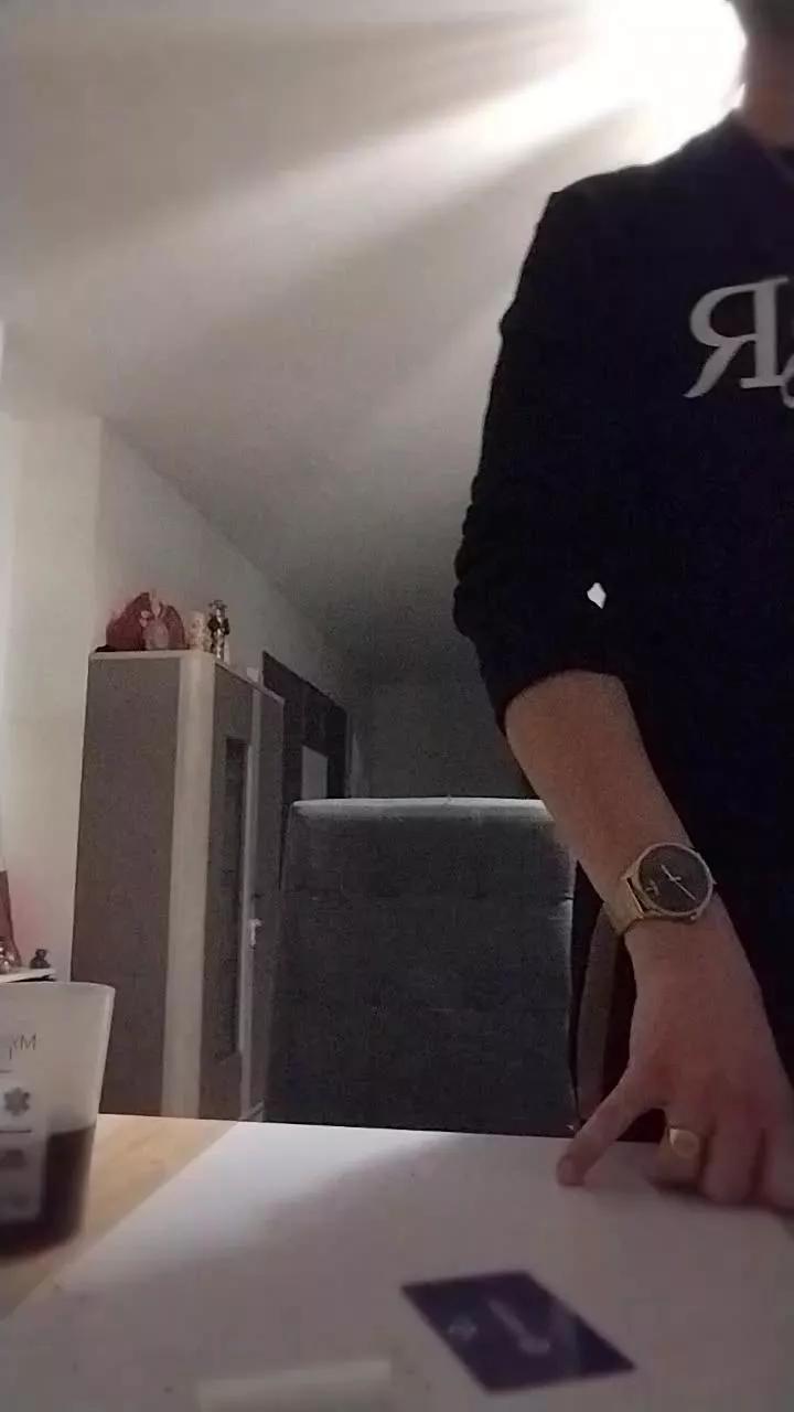 Bambite38 on Cam4 
