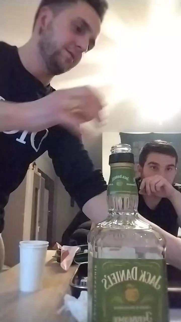 Bambite38 on Cam4 