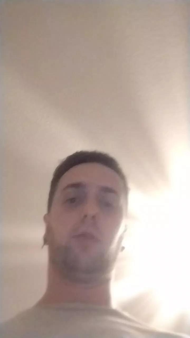Bambite38 on Cam4 