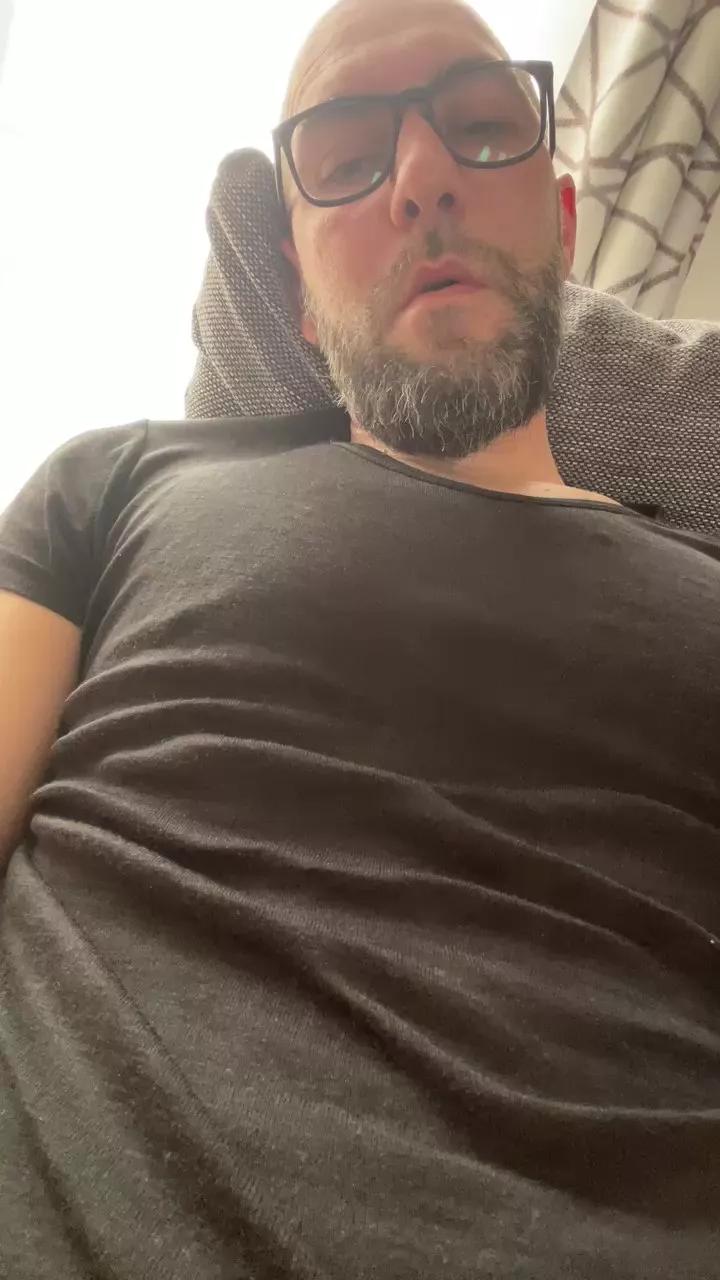 Banansex2040 on Cam4 