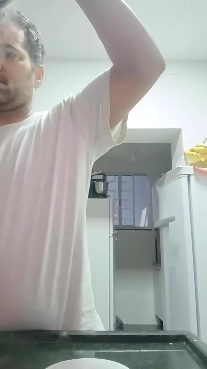 Barbedo423 on Cam4 