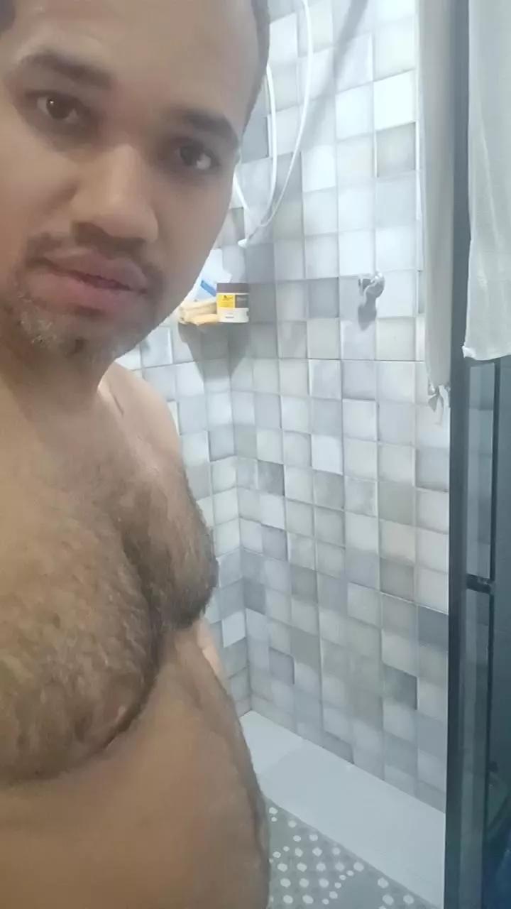 Barbedo423 on Cam4 