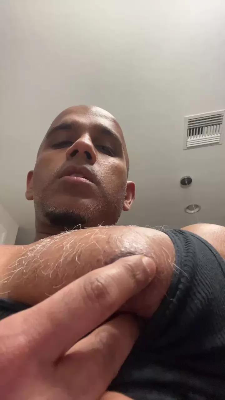 Beachmusclefit on Cam4 