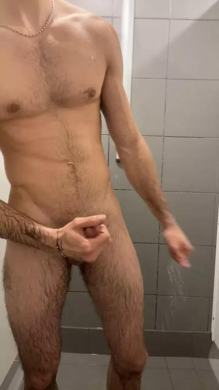 Bigbuddylove on Cam4 