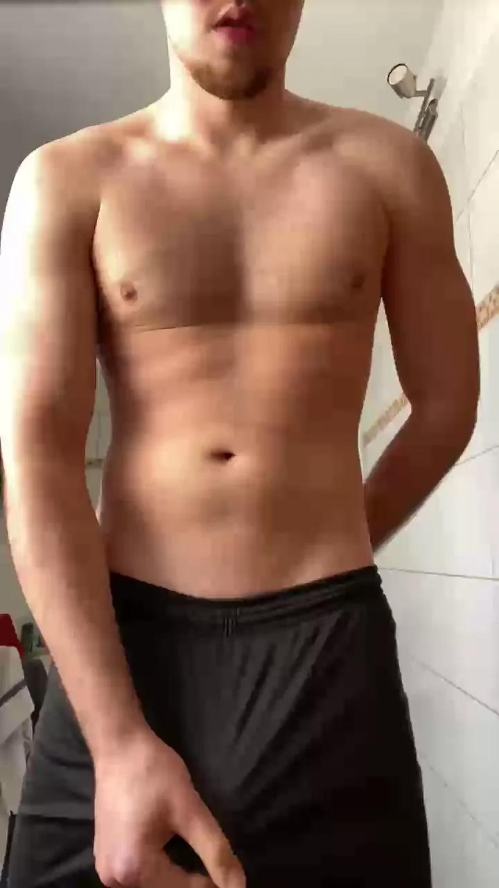 Boy18cm99 on Cam4 