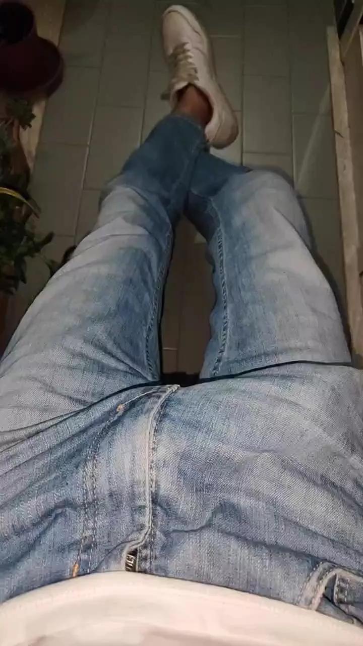 Boyofdreams90 on Cam4 
