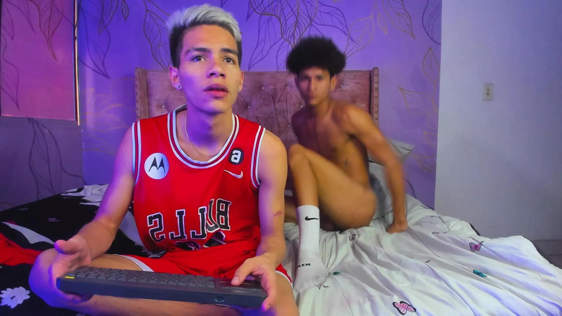 BoySlim2025 on Cam4 