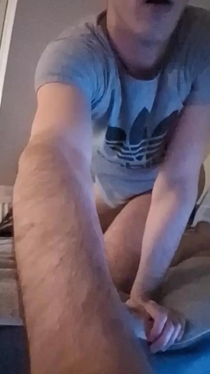 BoyStute90 on Cam4 