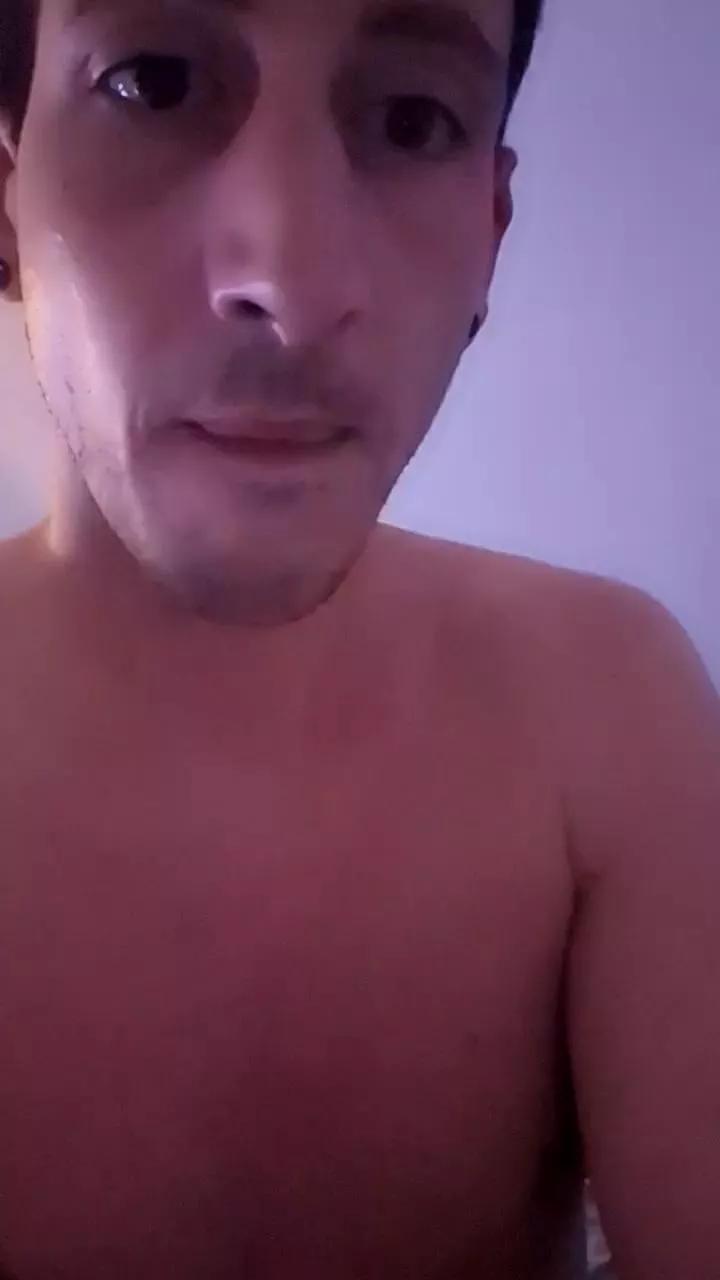 BoyStute90 on Cam4 