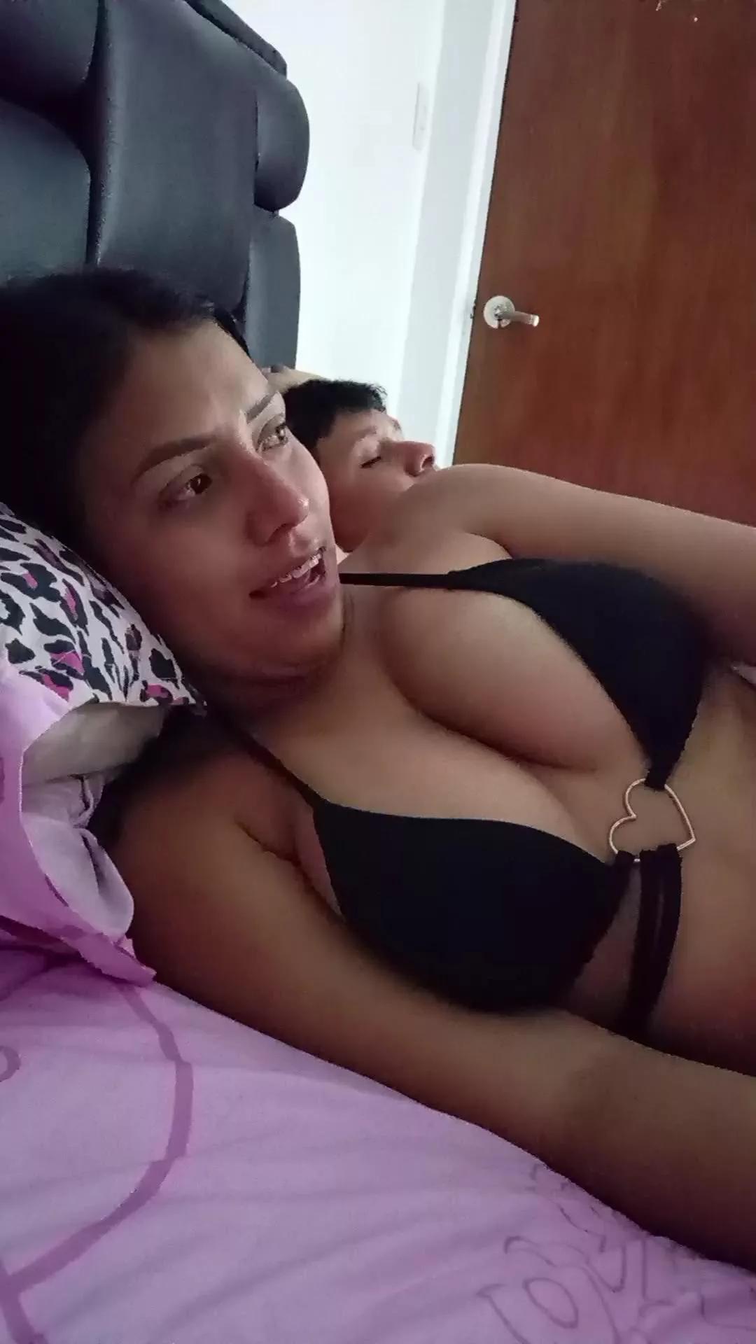 Camila_and_matt on Cam4 