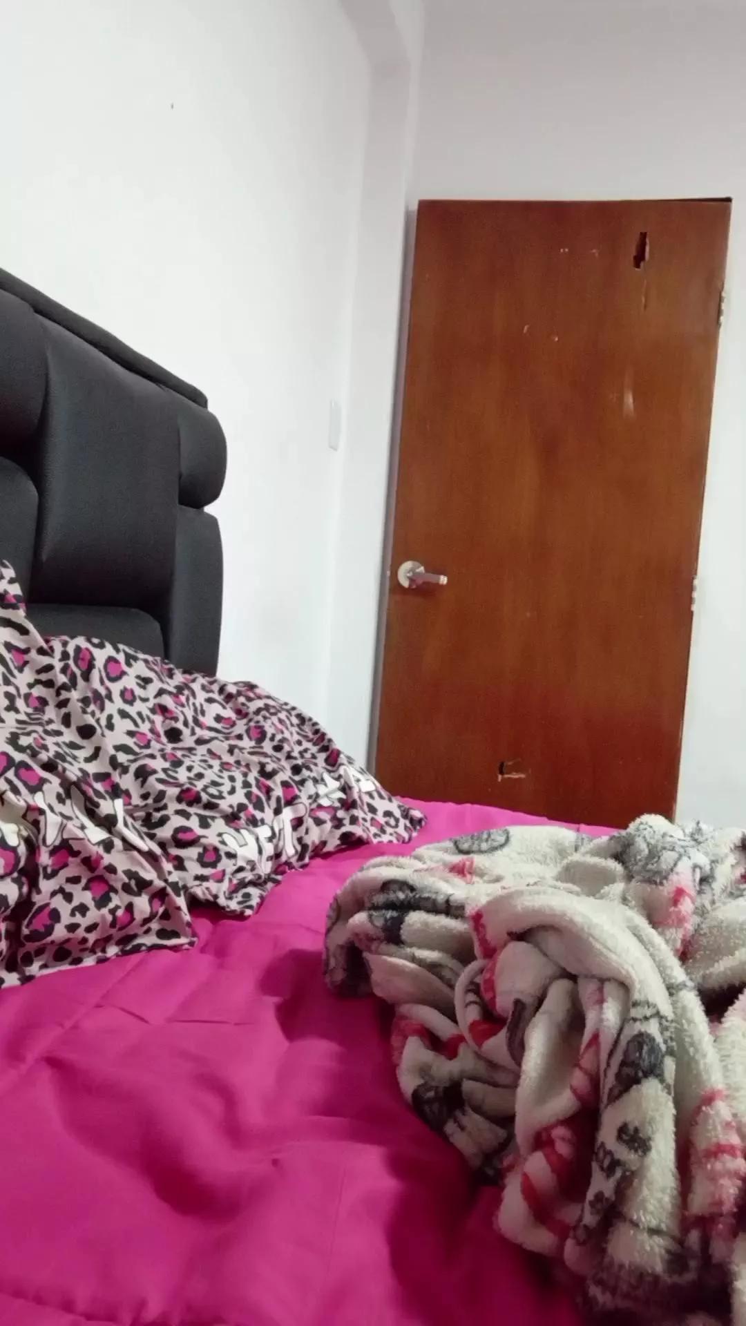 Camila_and_matt on Cam4 