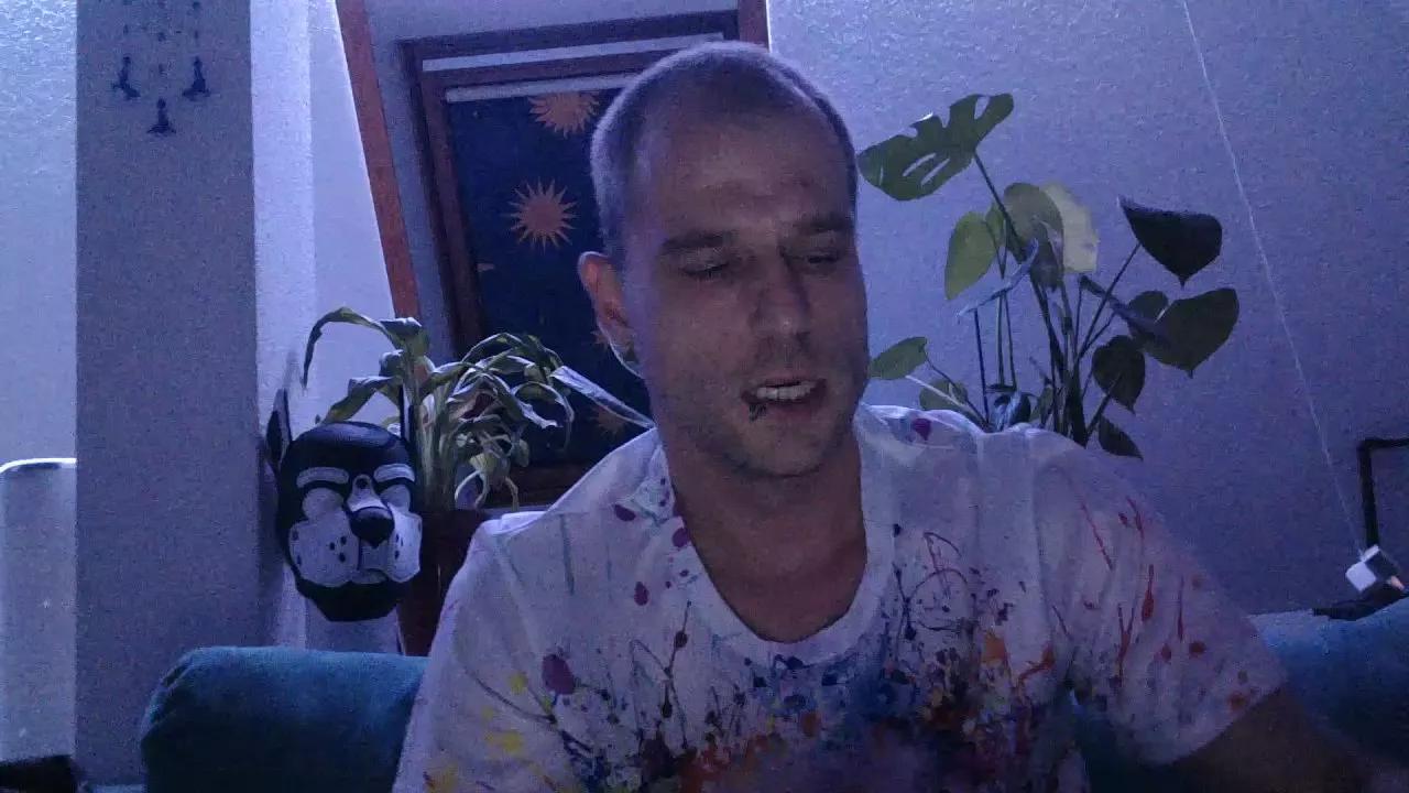 Casper_1988 on Cam4 