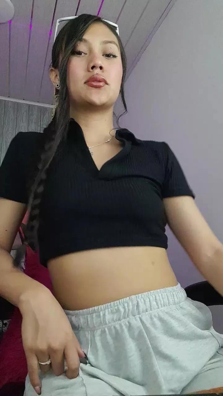 catalehia_milk on Cam4 