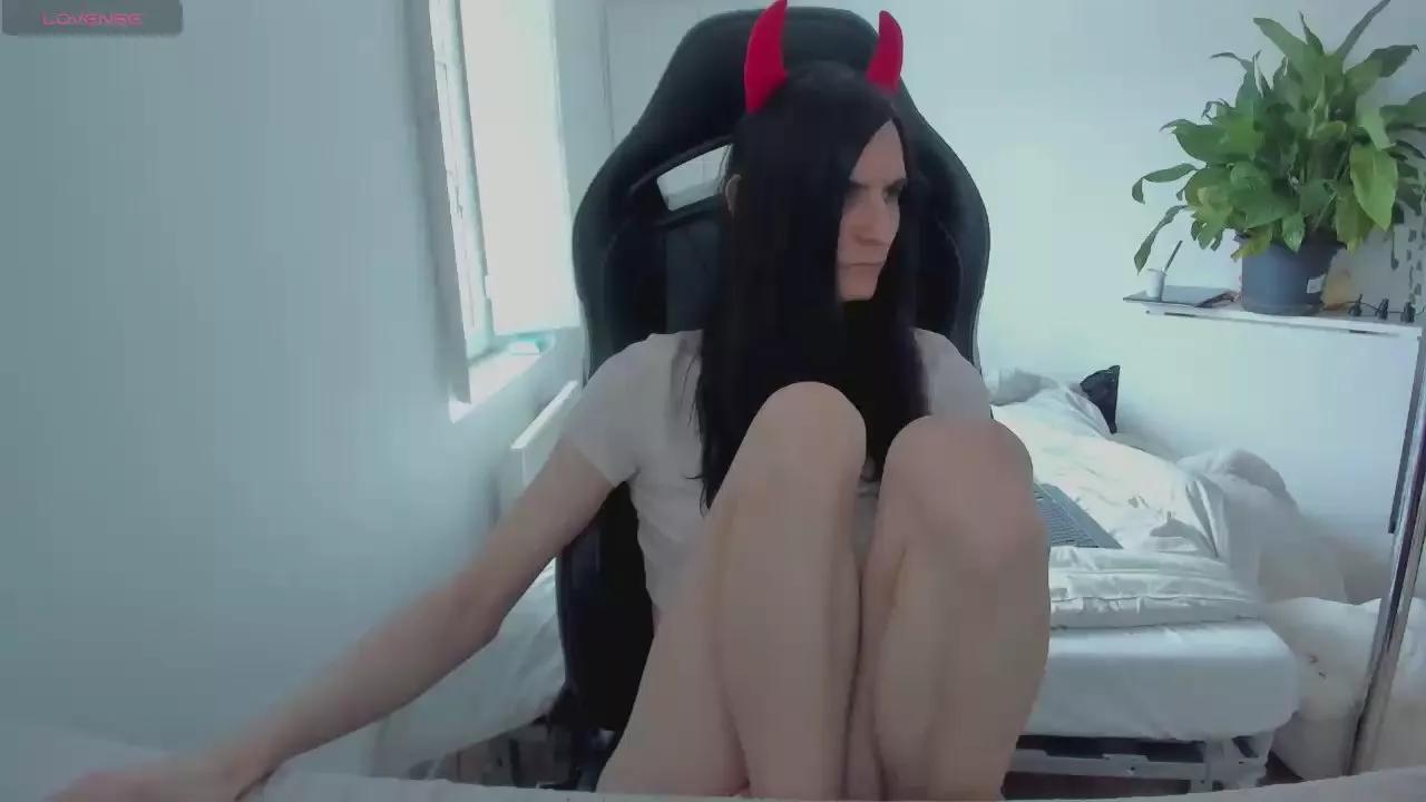 CeriseLapine on Cam4 