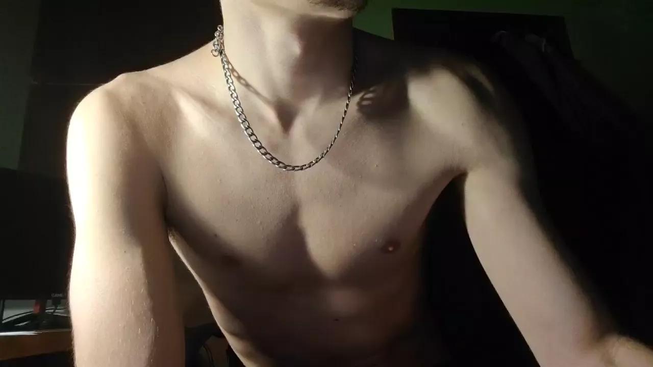 chavalgym21 on Cam4 
