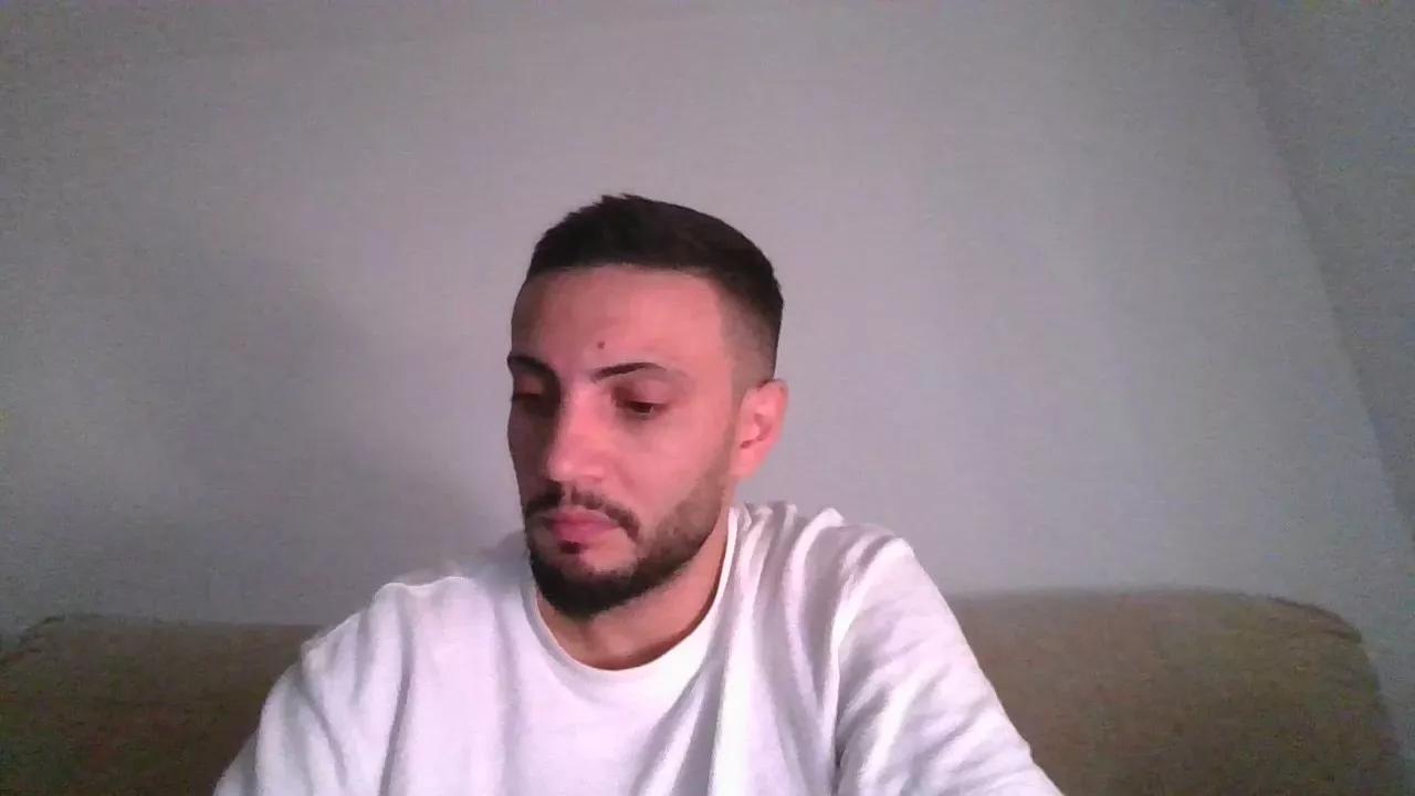 Chico_30gr on Cam4 