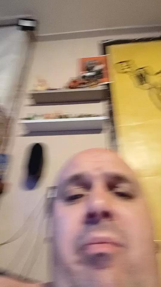 chubbyissy38 on Cam4 
