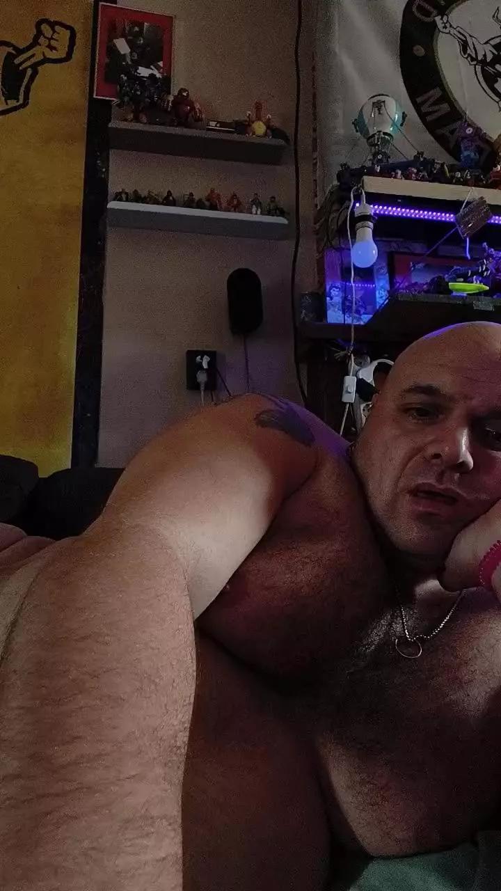 chubbyissy38 on Cam4 