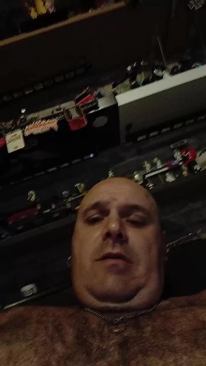 chubbyissy38 on Cam4 