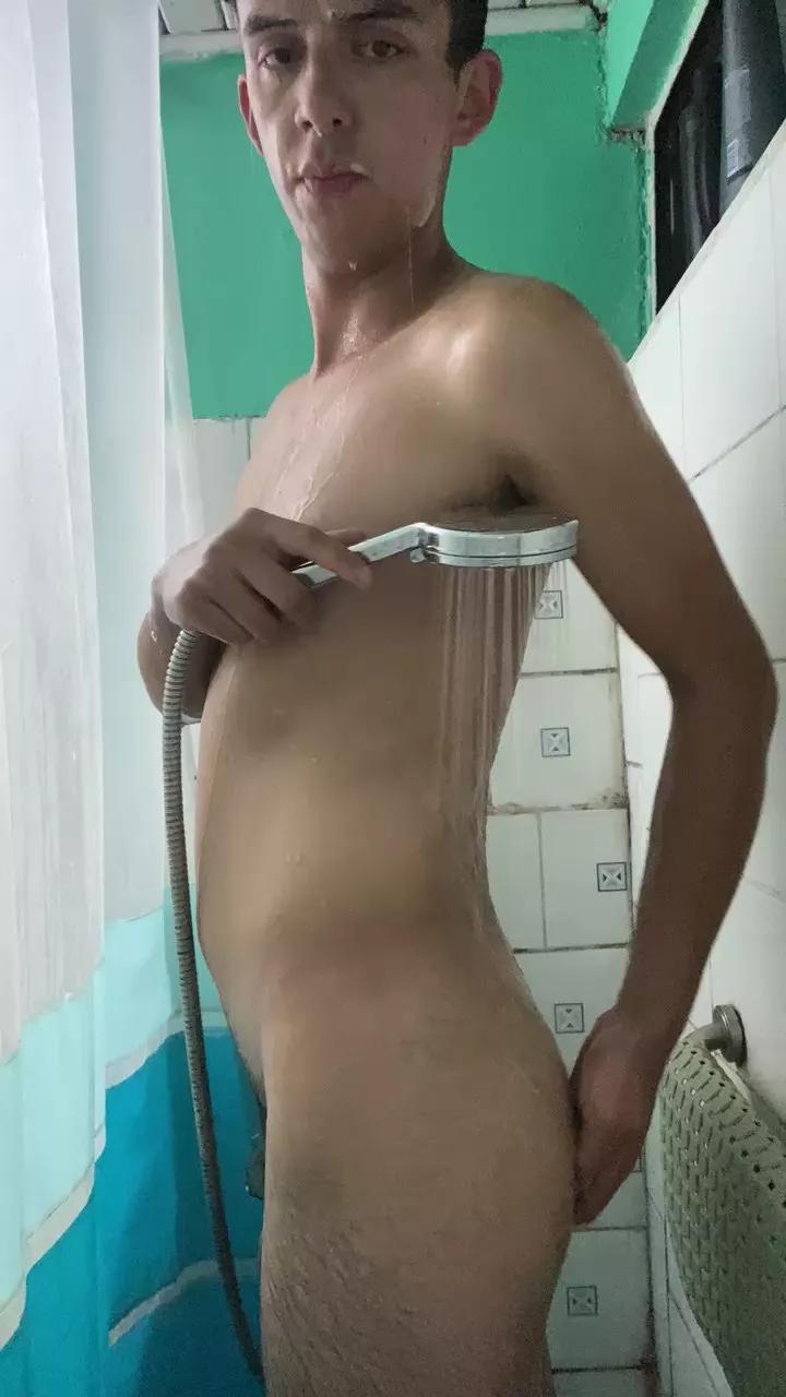 colatwink on Cam4 