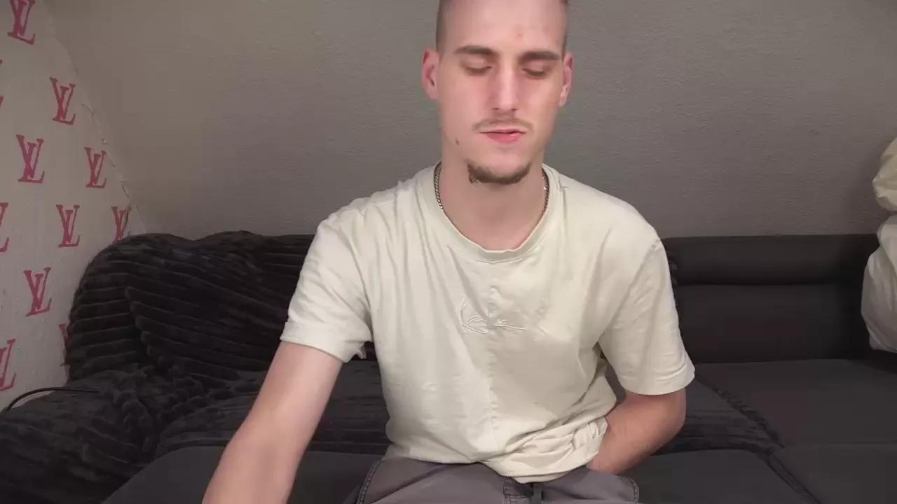 cookieboy88 on Cam4 