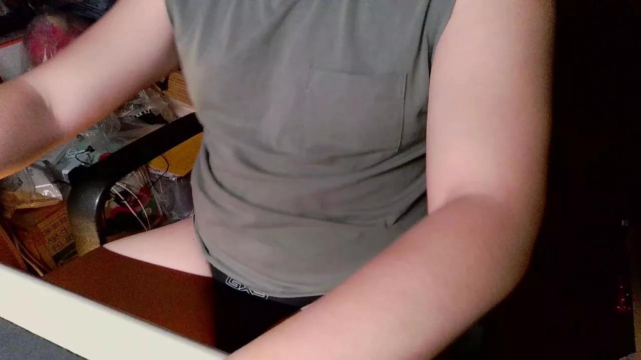 Corgitailll on Cam4 