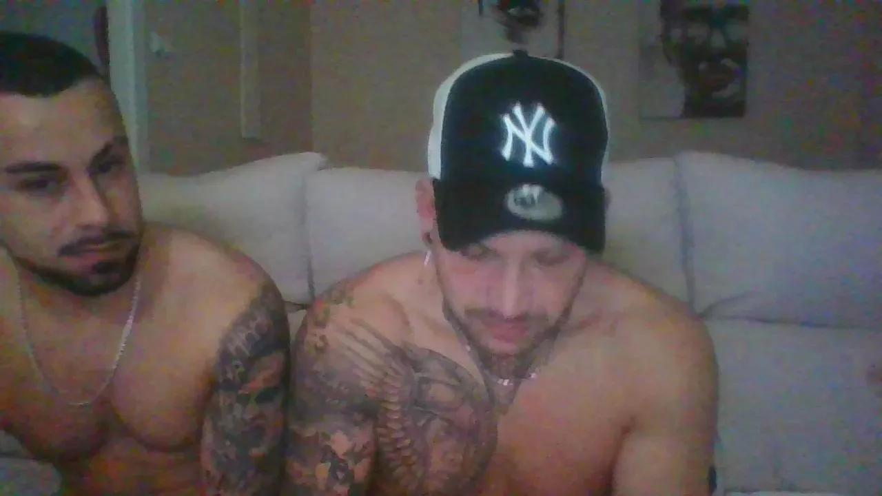 CoupleLord on Cam4 