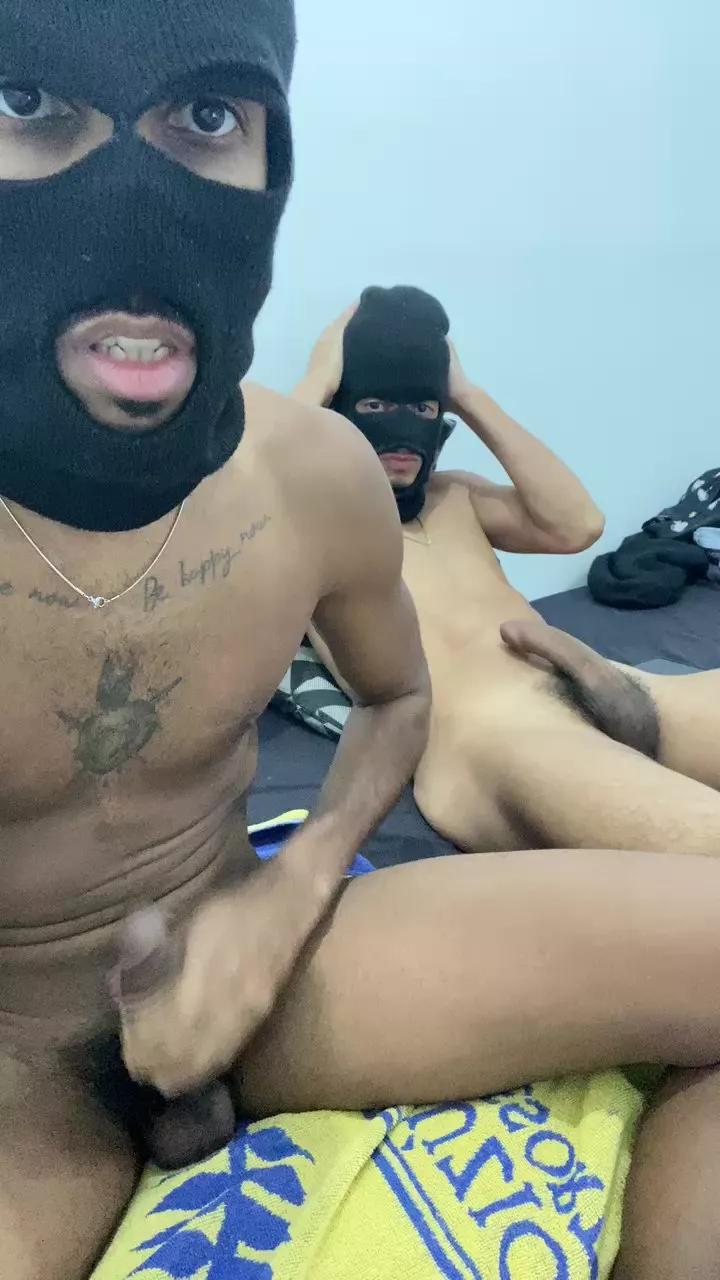 CriasNinjas on Cam4 
