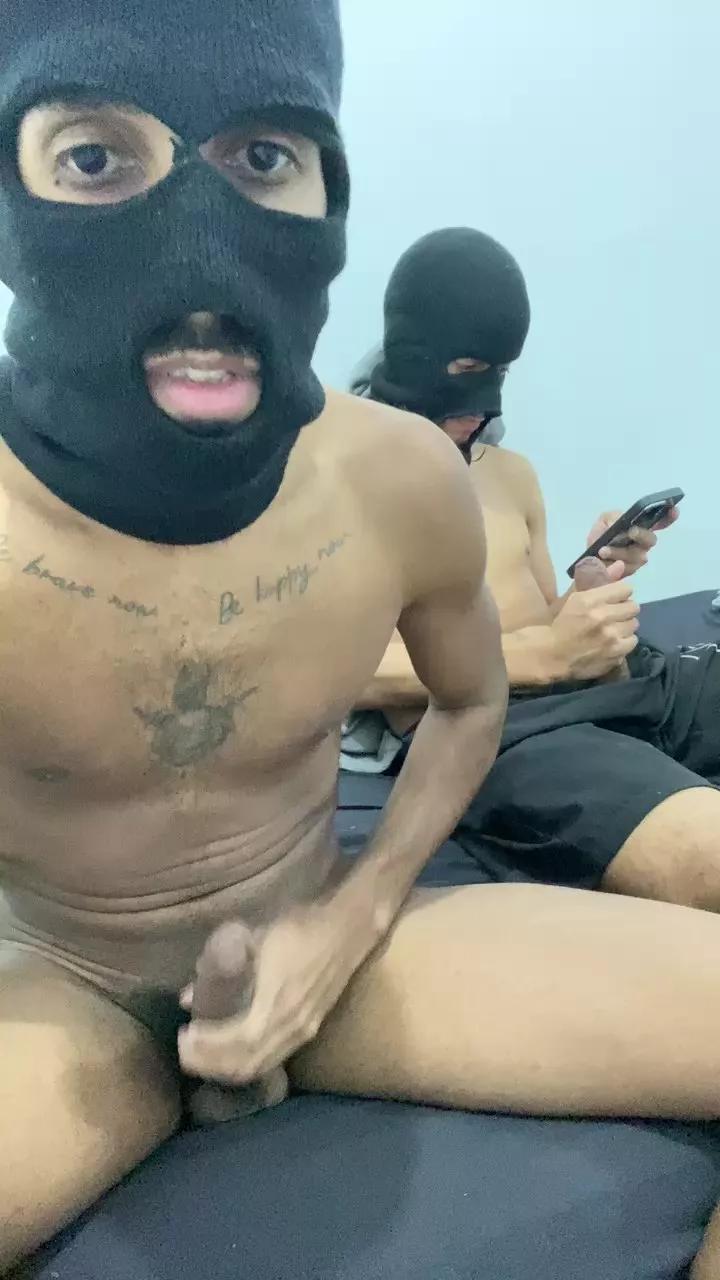 CriasNinjas on Cam4 