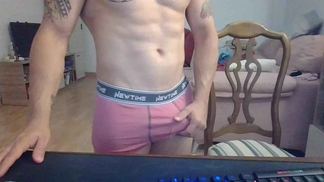 culturista30 on Cam4