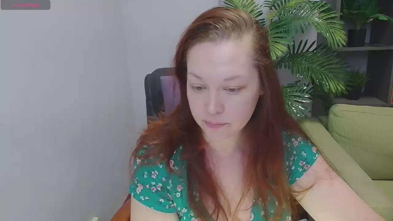 CutieGinger on Cam4 
