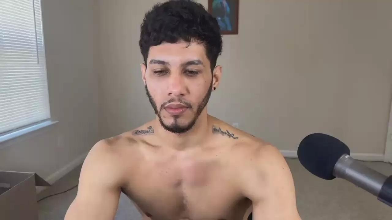 DamnKevin on Cam4 