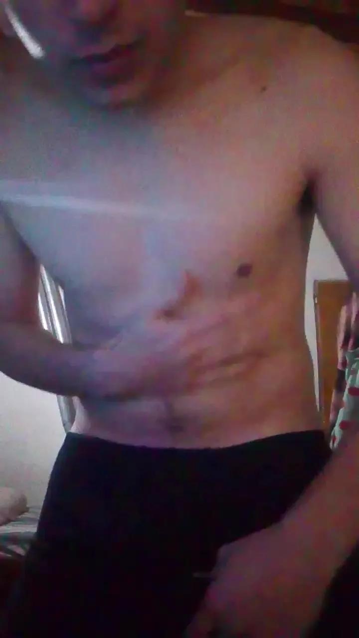 dan_x23 on Cam4 