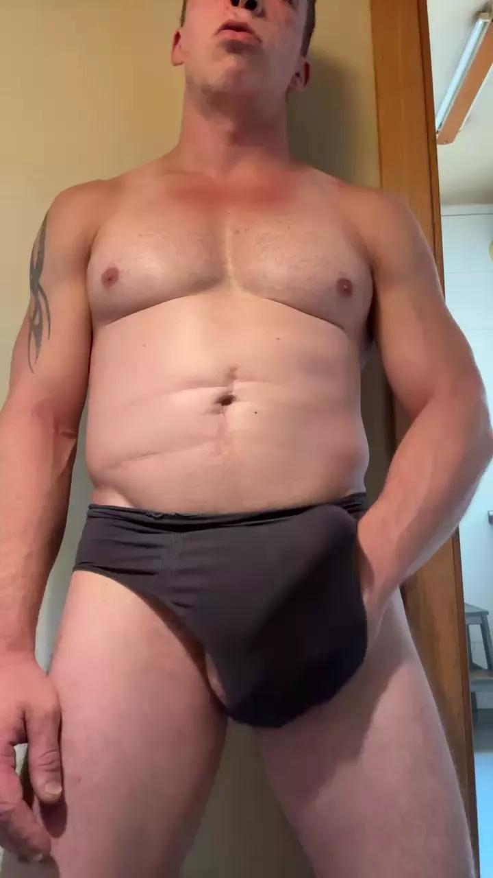 Danimad39ct on Cam4 