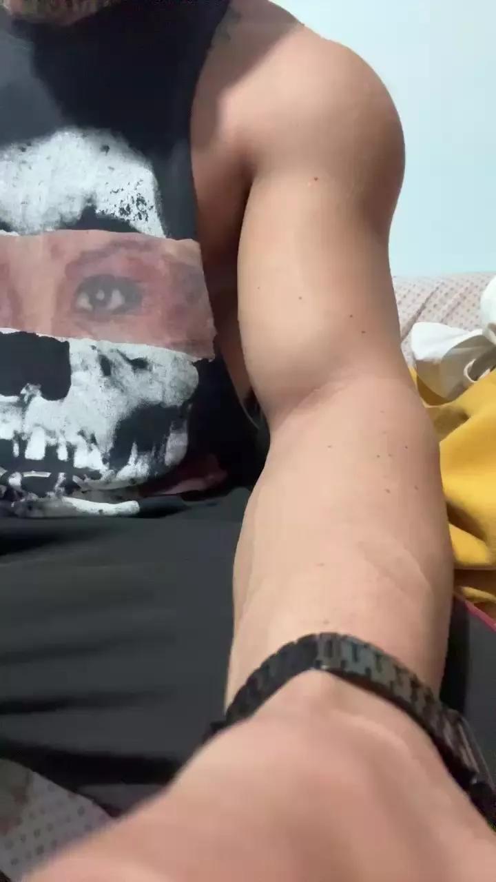 Danyblack1985 on Cam4 