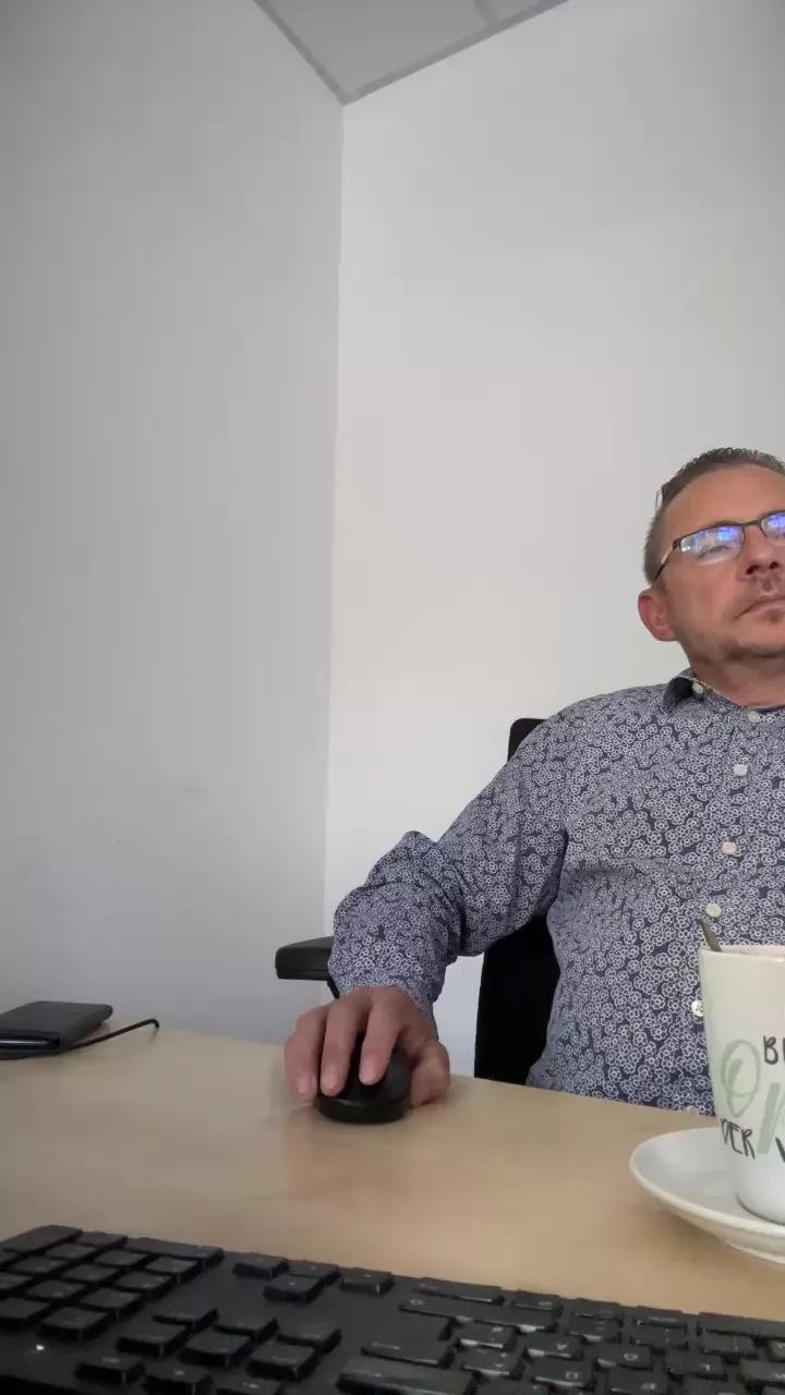 DaveBraun on Cam4 