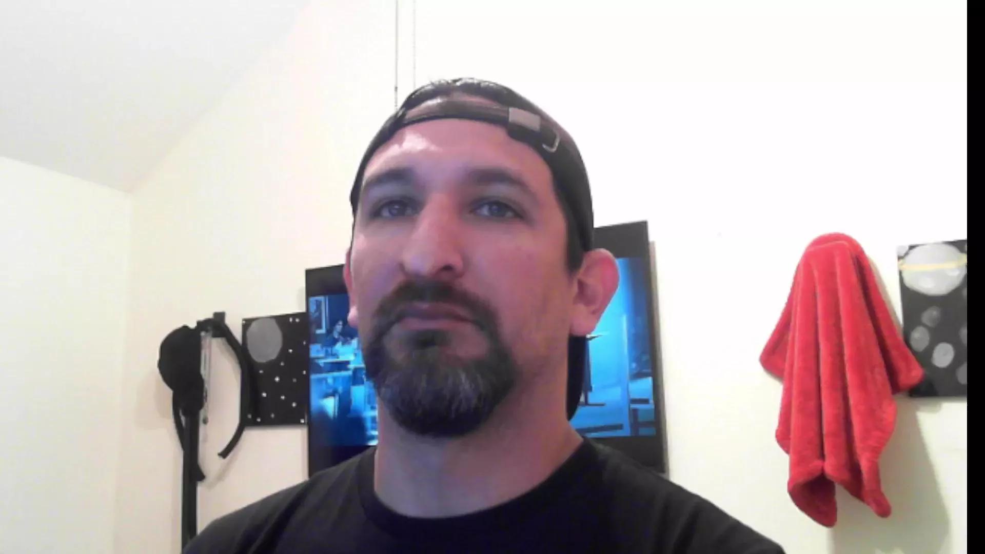 devilPup75 on Cam4 