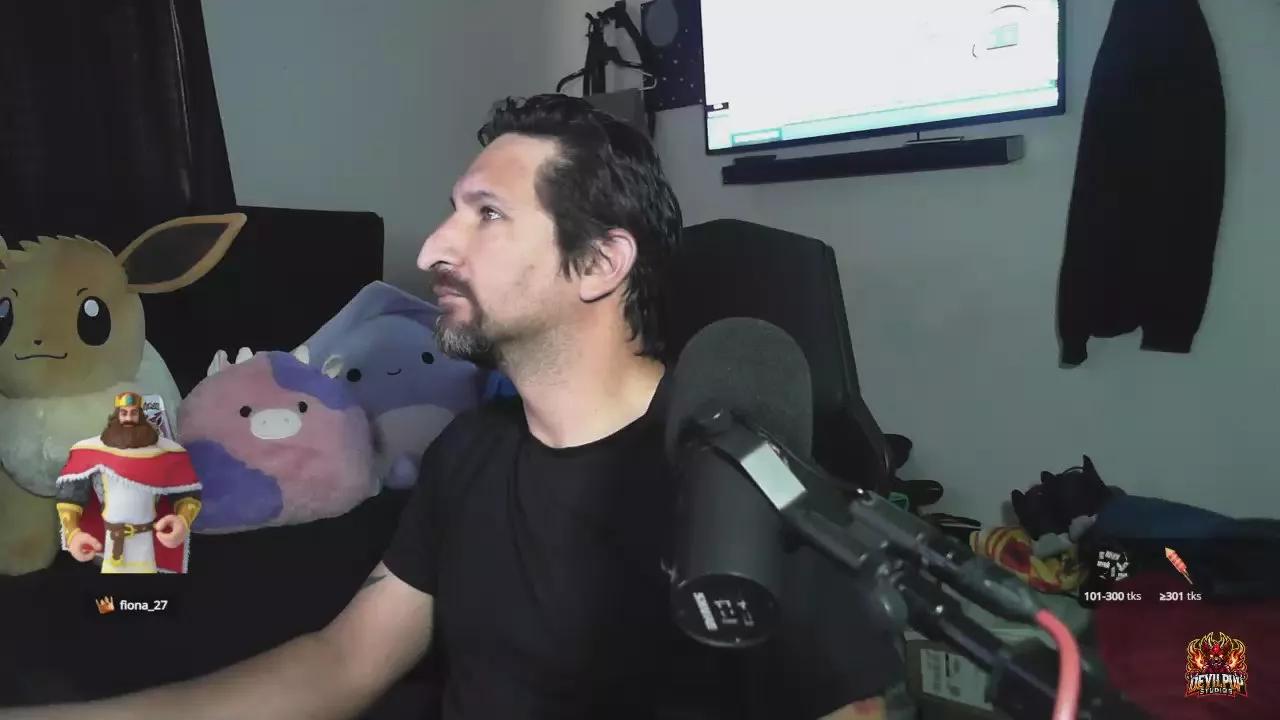 devilPup75 on Cam4 