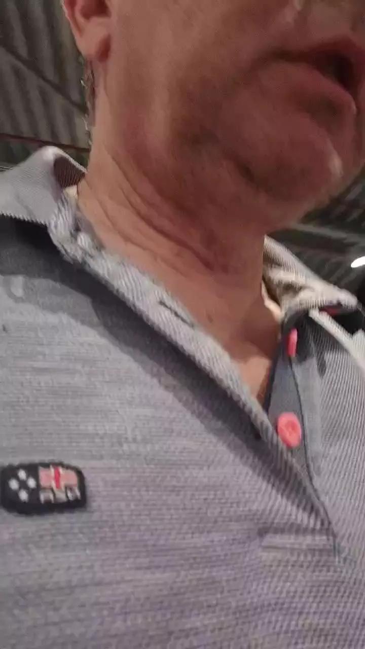 Dezslaaf25 on Cam4 