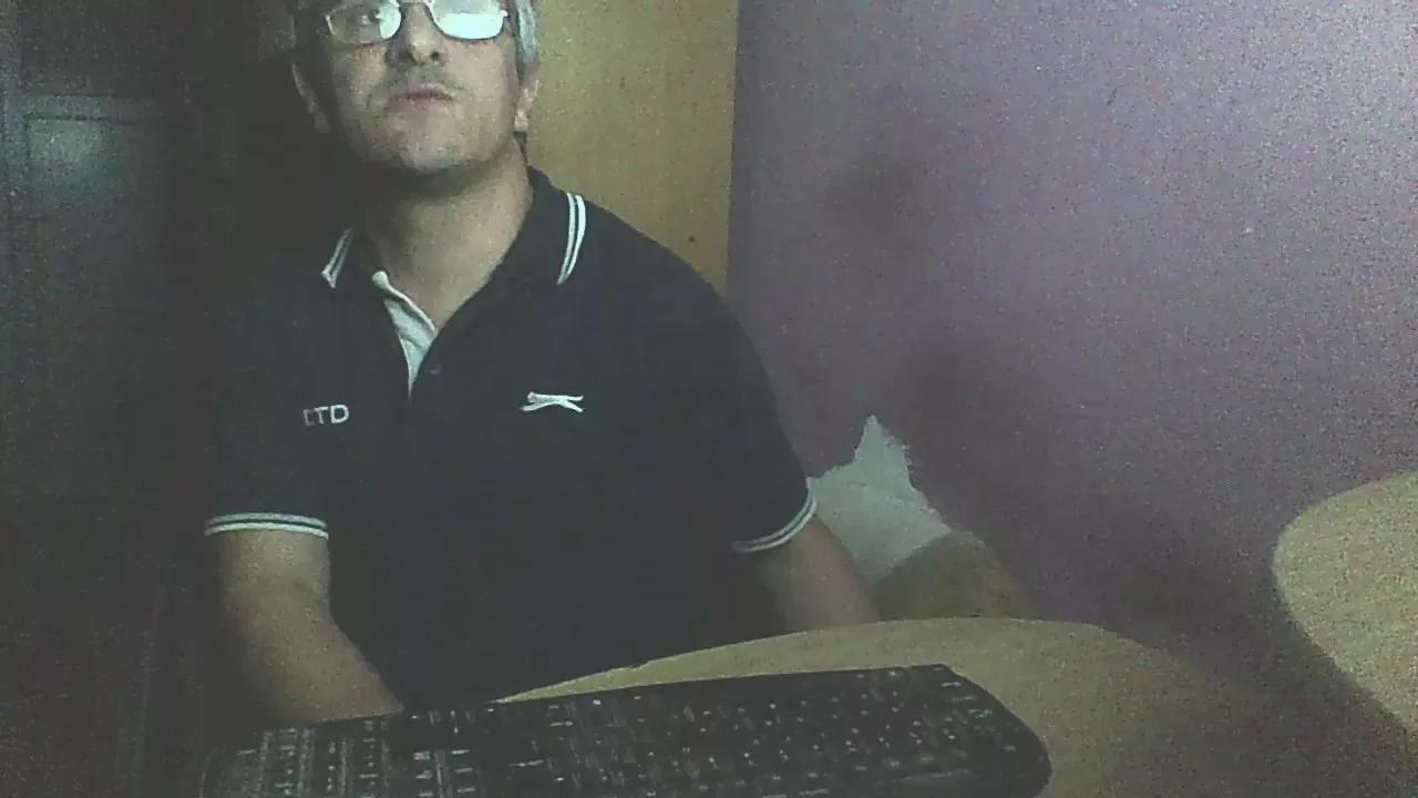 dickhead_hot on Cam4 