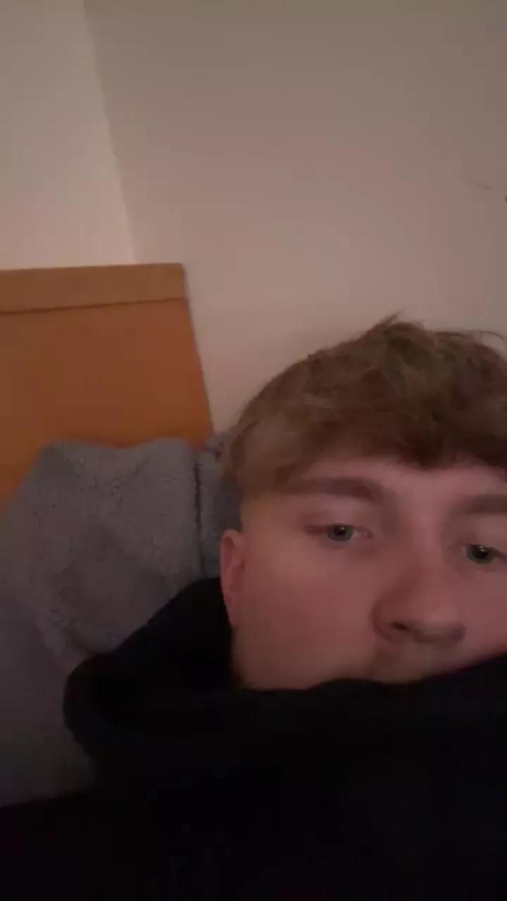 Dilbo69 on Cam4 