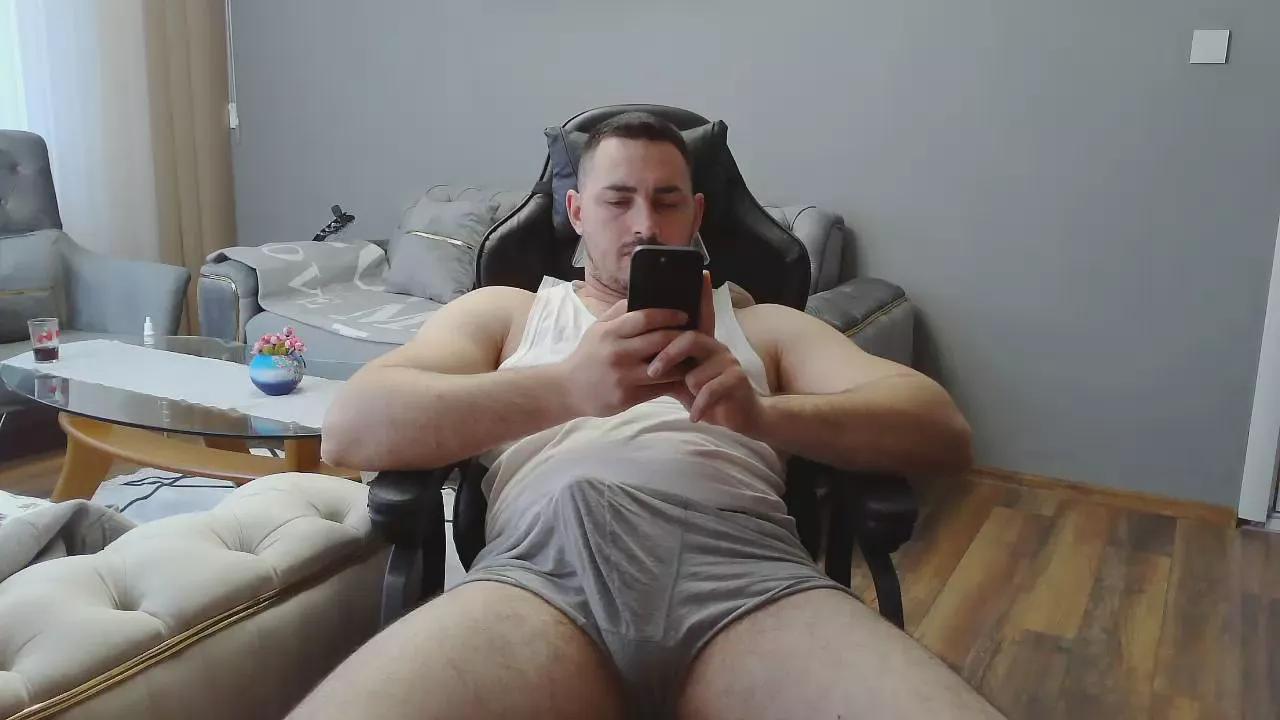 djmute_33 on Cam4 
