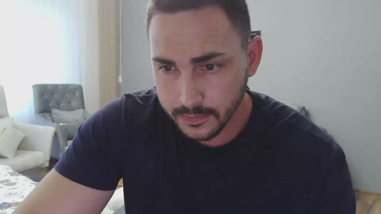 djmute_33 on Cam4 