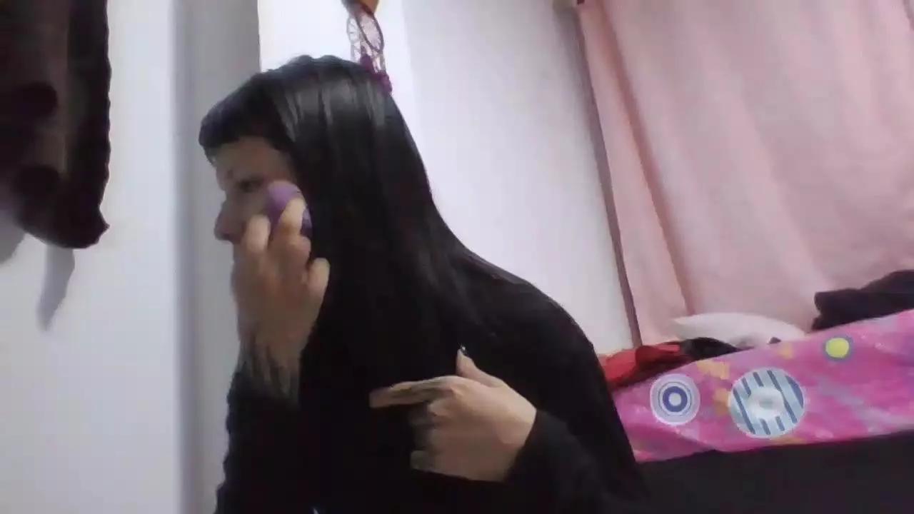 Doll_dollys_ on Cam4 
