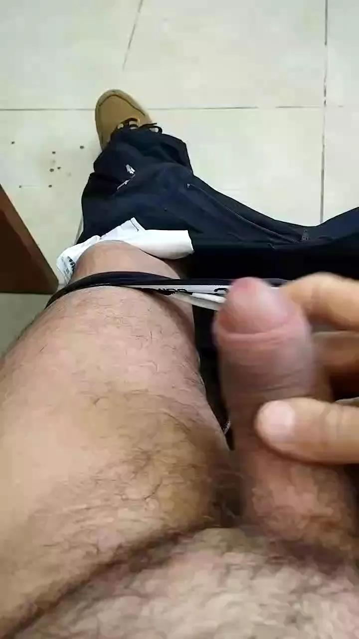electricman2024 on Cam4 