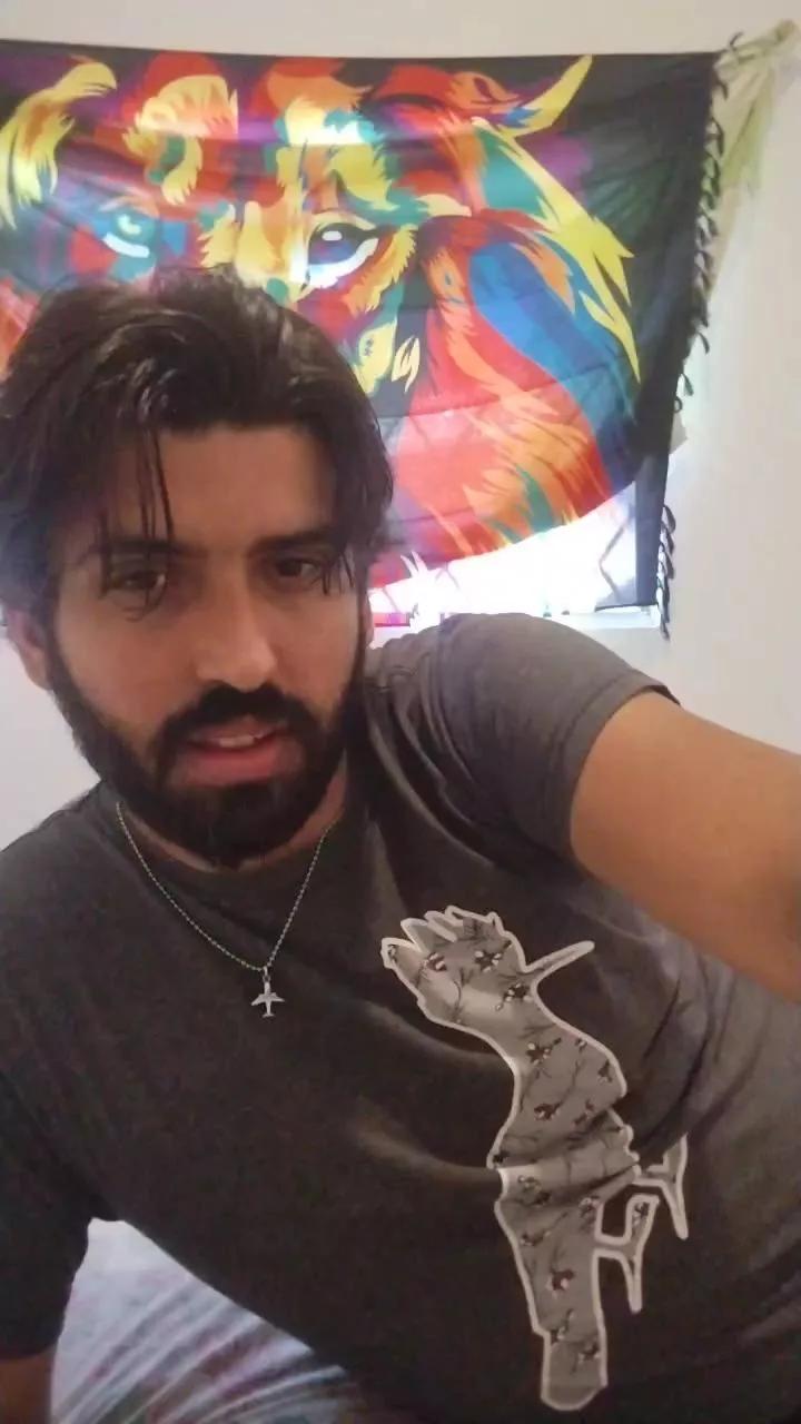 eliashotfun on Cam4 