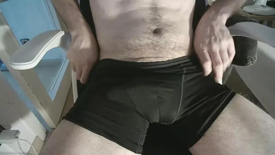elincubo999 on Cam4 