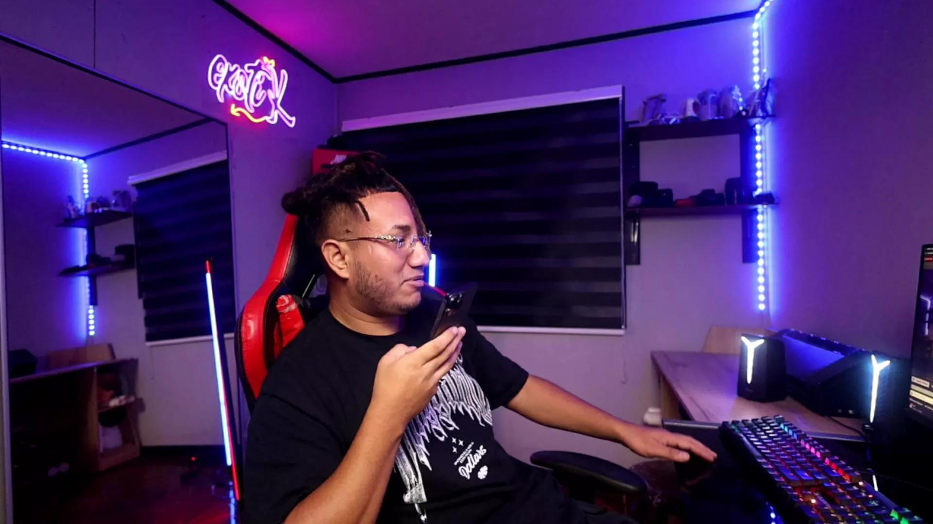 Exoticph on Cam4 