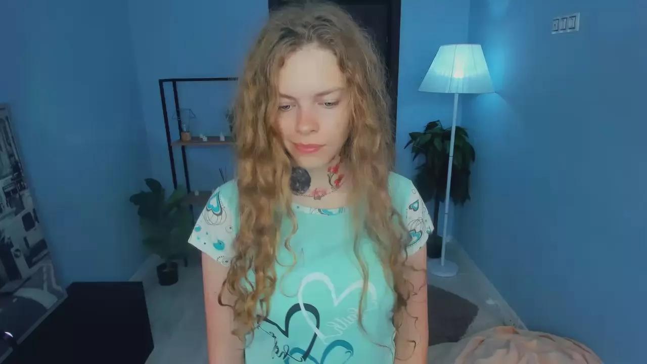 FalineCleverley on Cam4 